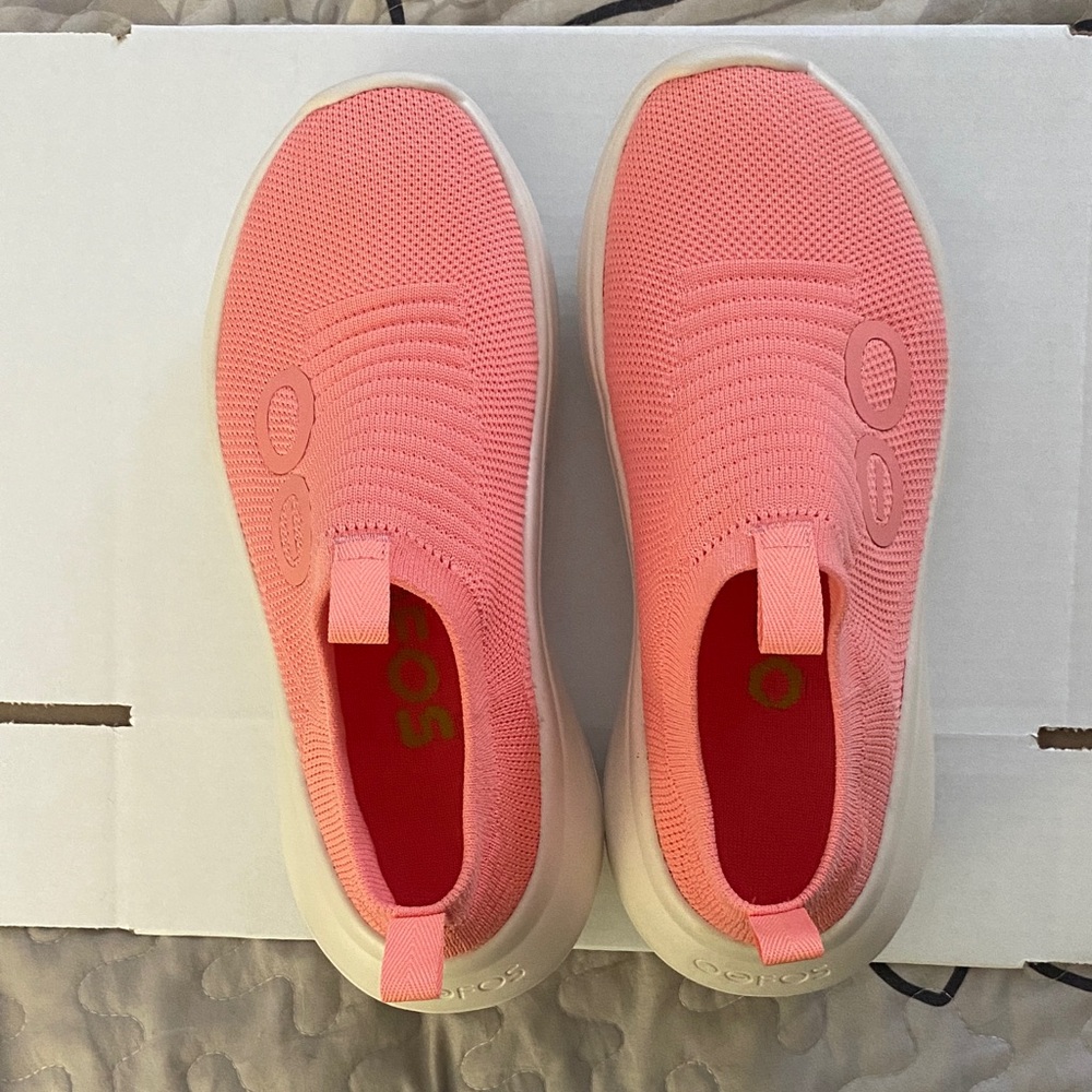 OOFOS Coral Slip-On Sneakers - Picture 11 of 14